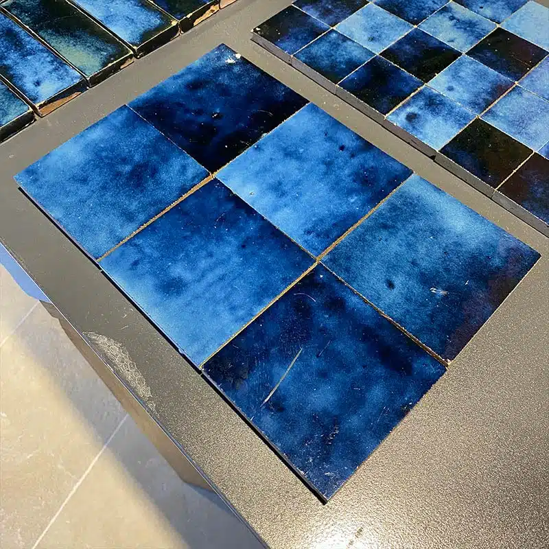 Zellige marocain Bleu Magique - 10 x 10 cm